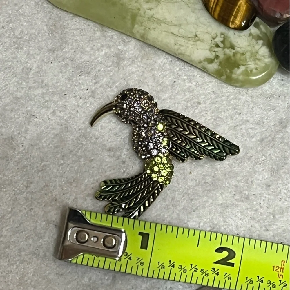 Hummingbird Enamel Rhinestone Brooch - Picture 12 of 12